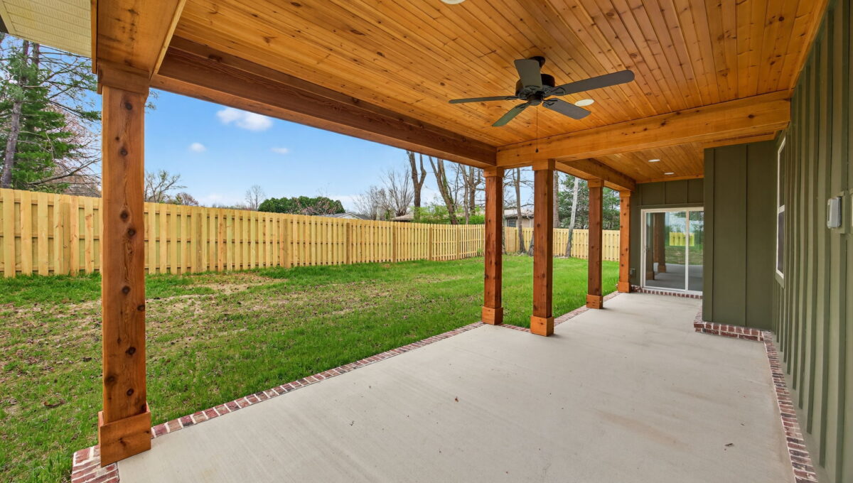 7-web-or-mls-384-s-old-kentucky-rd