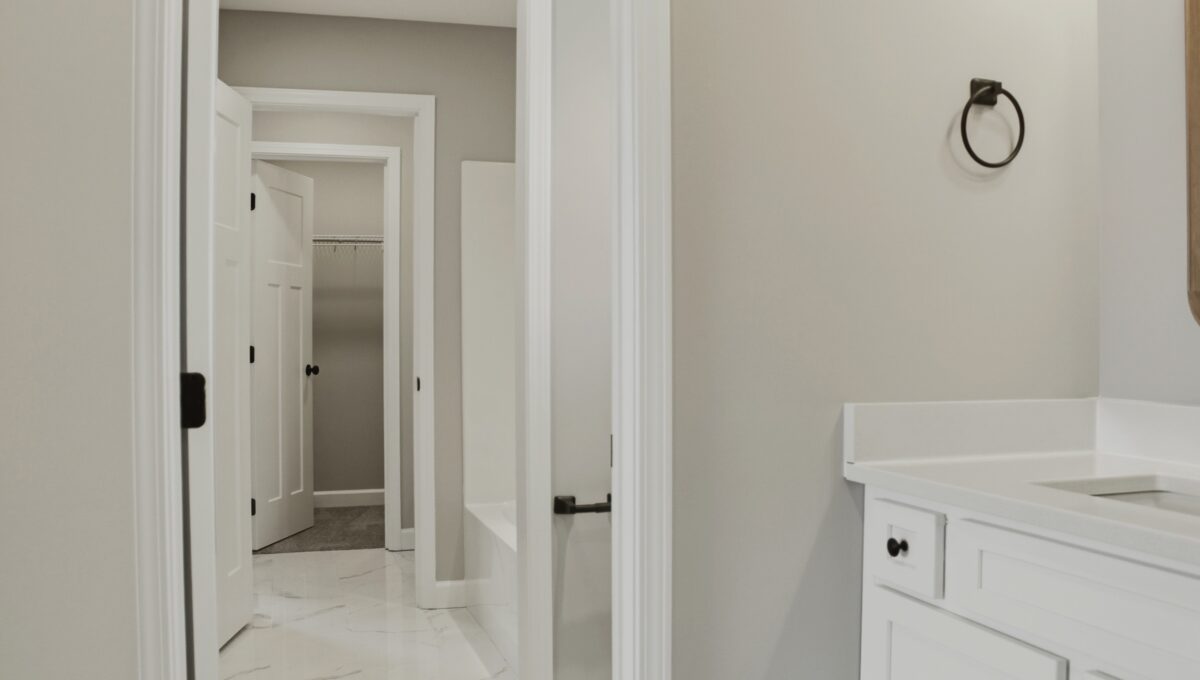 23_c97639e9-2a0c-4475-b983-ff5604bd5bf7